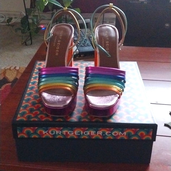 Kurt Geiger Pierra platform sandal - Picture 3 of 9